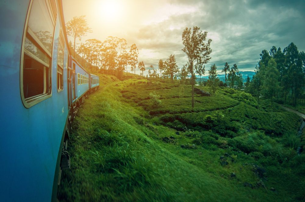 Sri-Lanka-Trains-Sunset